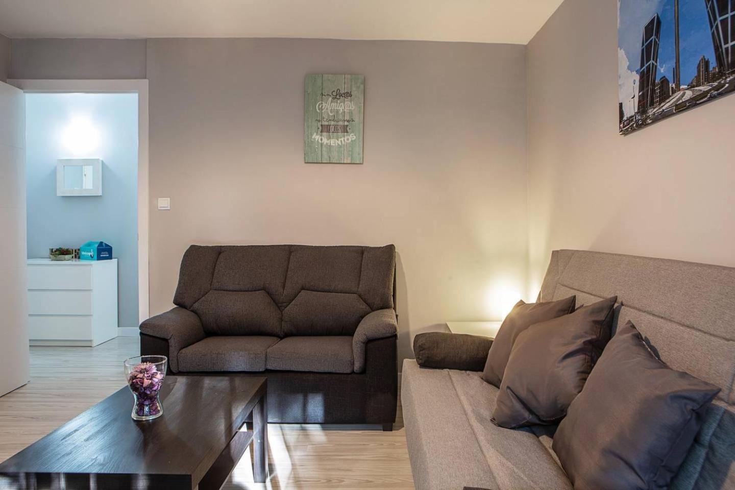 Lovely 3 Bedroom Apartment Next To Fuencarral Madrid Exterior foto