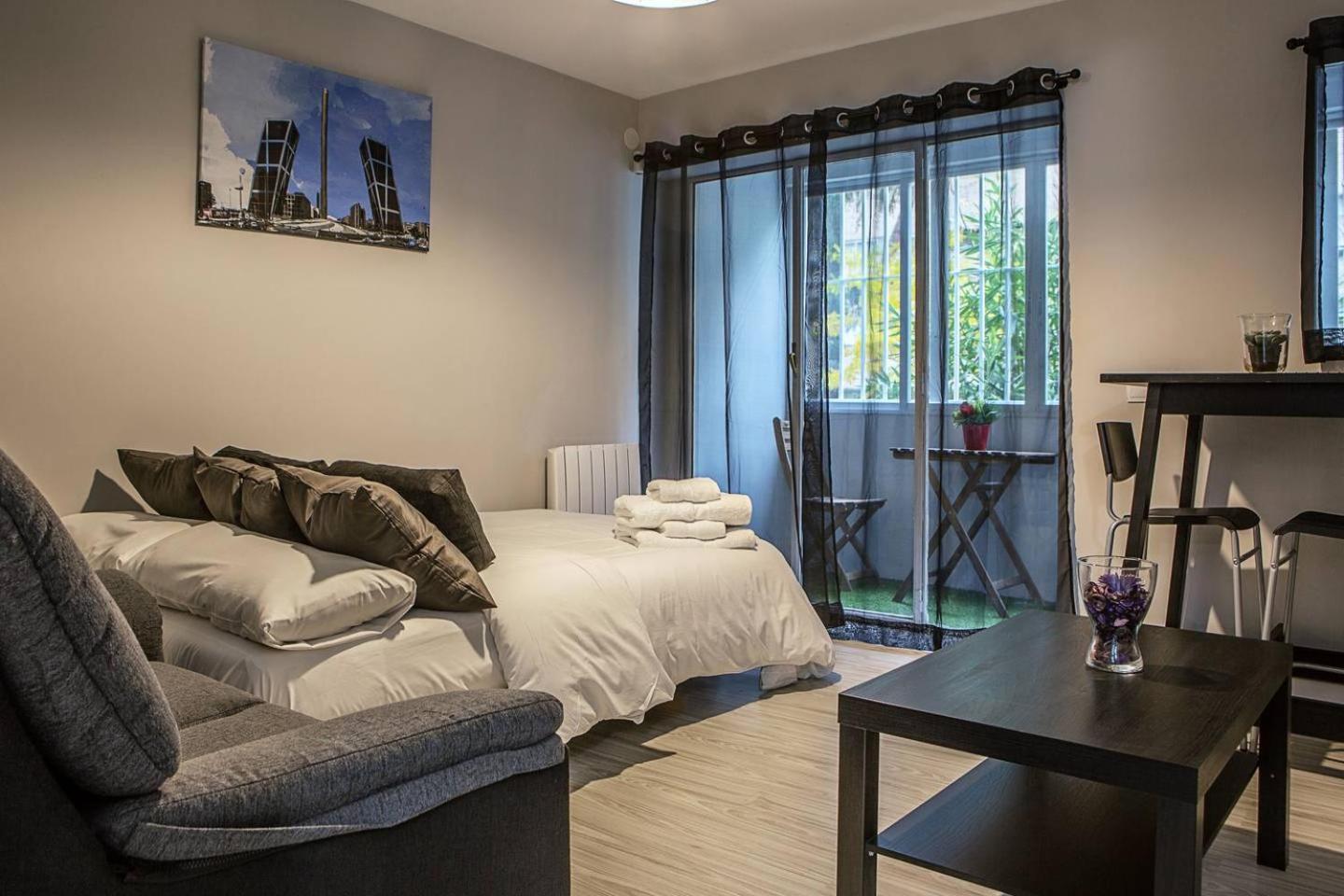 Lovely 3 Bedroom Apartment Next To Fuencarral Madrid Exterior foto